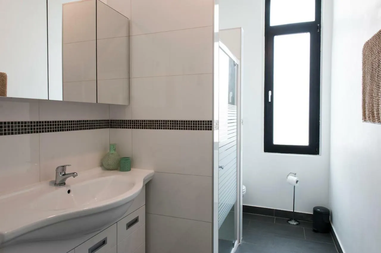 Brussels Central Apartment